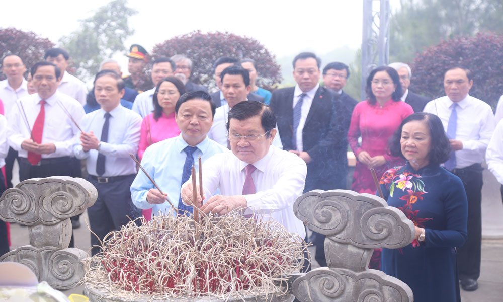 Trang trọng Lễ kỷ niệm 120 năm Ngày sinh Tổng Bí thư Trần Phú
